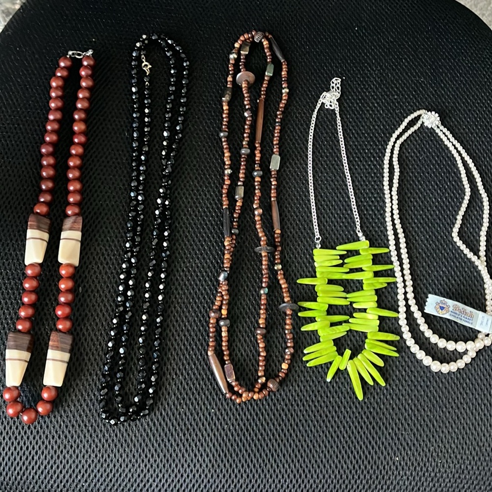 #11 variety material necklaces bundle
